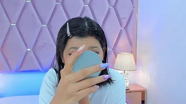 Snapshot of MaskedGirl_ chatting on 11/14/25, 12:15 MaskedGirl online show from 11/14/25, 12:15