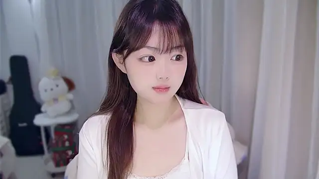 Snapshot of YUANYUAN-A chatting on 03/19/26, 12:42 YUANYUAN-A online show from 03/19/26, 12:42