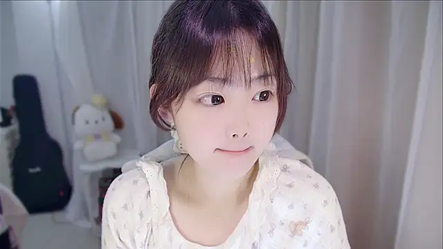 Snapshot of YUANYUAN-A chatting on 04/16/26, 12:28 YUANYUAN-A online show from 04/16/26, 12:28