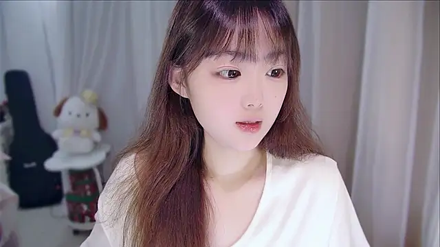 Snapshot of YUANYUAN-A chatting on 04/18/26, 12:20 YUANYUAN-A online show from 04/18/26, 12:20