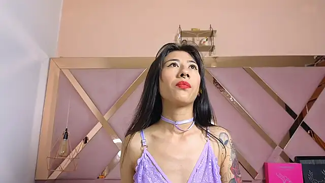 Snapshot of Sophia_moo_ chatting on 02/19/26, 05:58 Sophia moo online show from 02/19/26, 05:58