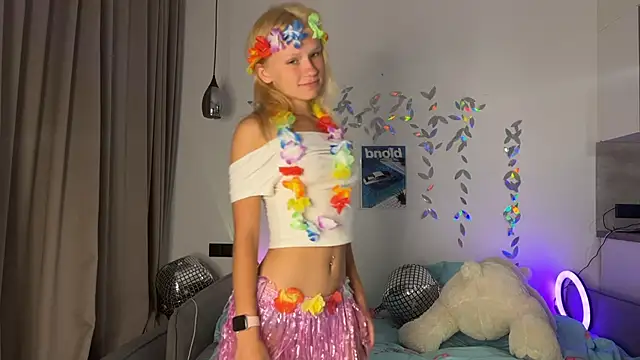 Snapshot of lxsundollyxl chatting on 10/04/25, 03:15 lxsundollyxl online show from 10/04/25, 03:15