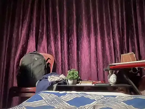 Snapshot of Rajagsmi98 chatting on 11/17/25, 09:15 Rajagsmi98 online show from 11/17/25, 09:15