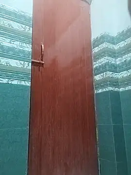 Snapshot of Rajagsmi98 chatting on 03/27/26, 04:18 Rajagsmi98 online show from 03/27/26, 04:18