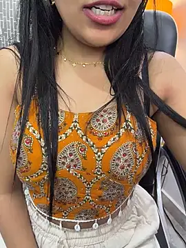 Snapshot of Riya-6969 chatting on 05/09/26, 04:39 Riya-6969 online show from 05/09/26, 04:39