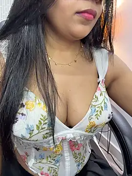 Snapshot of Riya-6969 chatting on 05/10/26, 02:22 Riya-6969 online show from 05/10/26, 02:22