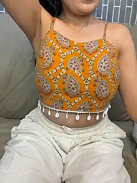Snapshot of Riya-6969 chatting on 05/20/26, 03:07 Riya-6969 online show from 05/20/26, 03:07