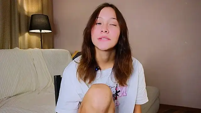 Snapshot of BritniBers chatting on 09/10/25, 04:07 BritniBers online show from 09/10/25, 04:07