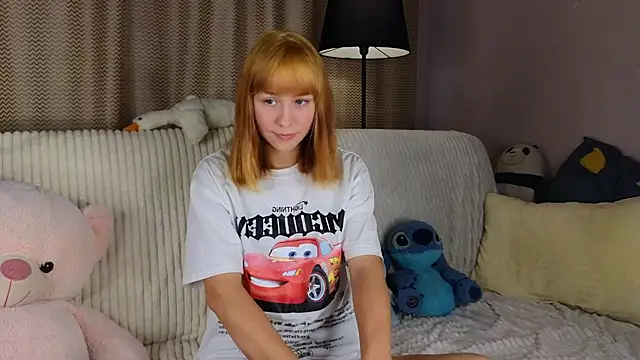 Snapshot of BritniBers chatting on 09/20/25, 10:38 BritniBers online show from 09/20/25, 10:38