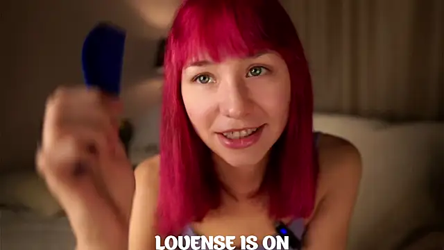 Snapshot of BritniBers chatting on 09/30/25, 10:42 BritniBers online show from 09/30/25, 10:42