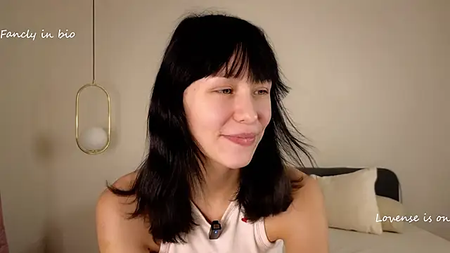 Snapshot of BritniBers chatting on 11/03/25, 11:44 BritniBers online show from 11/03/25, 11:44