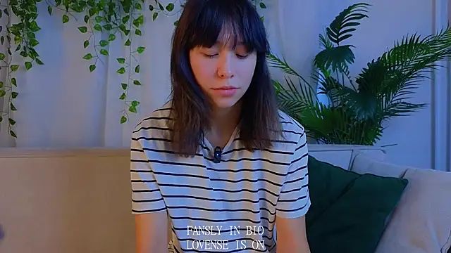 Snapshot of BritniBers chatting on 11/17/25, 02:28 BritniBers online show from 11/17/25, 02:28