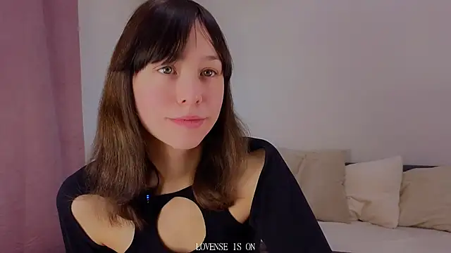 Snapshot of BritniBers chatting on 12/03/25, 01:57 BritniBers online show from 12/03/25, 01:57