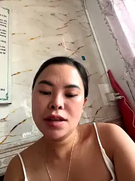 Snapshot of han-cute chatting on 09/18/25, 01:18 han-cute online show from 09/18/25, 01:18