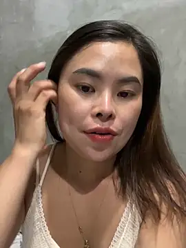 Snapshot of han-cute chatting on 09/23/25, 01:36 han-cute online show from 09/23/25, 01:36