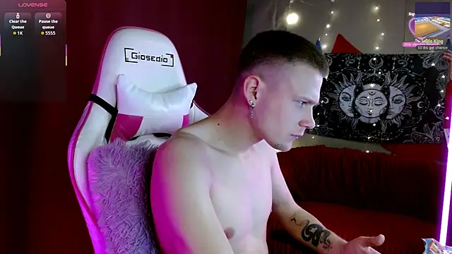 Xavier Night81 online show from 10/11/25, 08:13