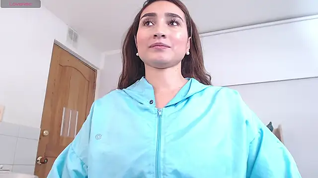 Snapshot of linda_morgan1 chatting on 01/17/26, 12:21 linda morgan1 online show from 01/17/26, 12:21