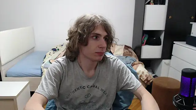 Snapshot of mcbrigete chatting on 05/29/26, 11:03 mcbrigete online show from 05/29/26, 11:03