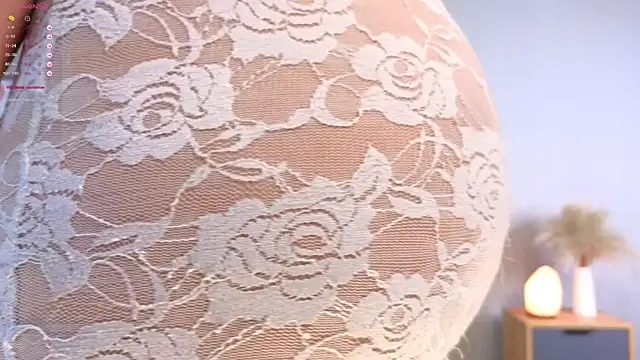 Snapshot of LollaStich chatting on 09/19/25, 08:16 LollaStich online show from 09/19/25, 08:16