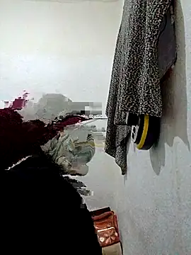 Snapshot of Ahalm chatting on 02/06/26, 05:27 Ahalm online show from 02/06/26, 05:27