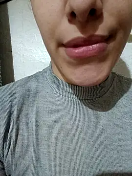 Snapshot of Ahalm chatting on 02/17/26, 01:51 Ahalm online show from 02/17/26, 01:51