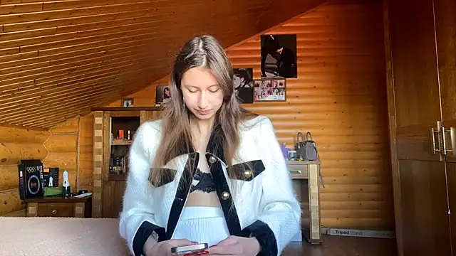 Shyselly online show from 09/13/25, 02:17