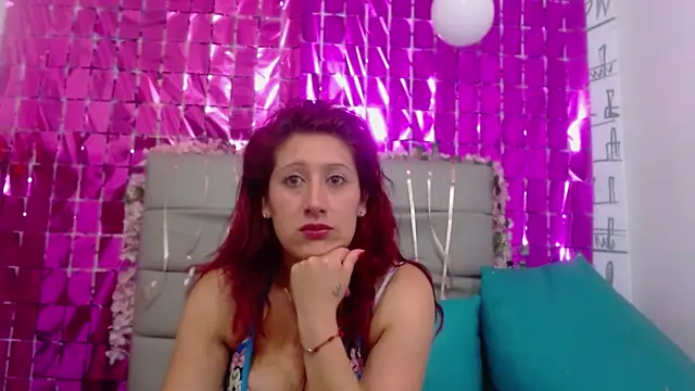 Chloe Wiild online show from 09/26/25, 12:25