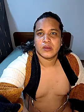 Snapshot of NARFOJ chatting on 09/12/25, 04:56 NARFOJ online show from 09/12/25, 04:56