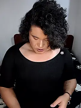 Snapshot of NARFOJ chatting on 10/20/25, 07:36 NARFOJ online show from 10/20/25, 07:36