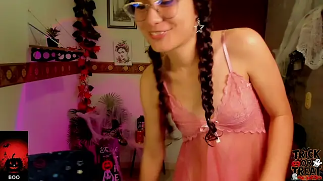 Krysten Riter online show from 10/17/25, 02:52