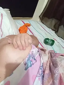 Snapshot of Ravena2290 chatting on 04/05/26, 01:30 Ravena2290 online show from 04/05/26, 01:30