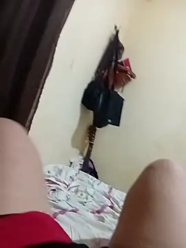 Snapshot of Ravena2290 chatting on 04/12/26, 07:41 Ravena2290 online show from 04/12/26, 07:41