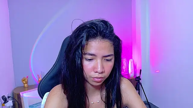 luna roja25 online show from 02/12/26, 03:07