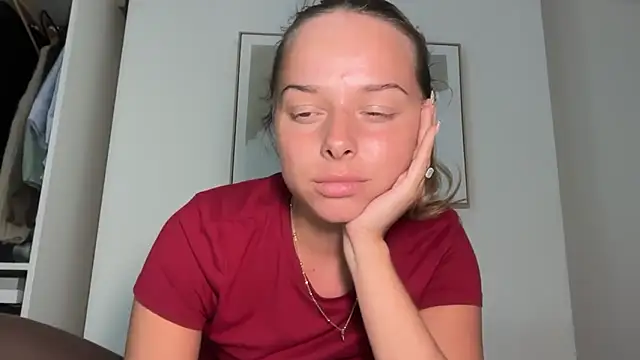 Snapshot of KayleeBella chatting on 04/28/26, 08:36 KayleeBella online show from 04/28/26, 08:36