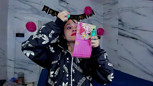 Ari and Storm online show from 03/12/26, 01:39