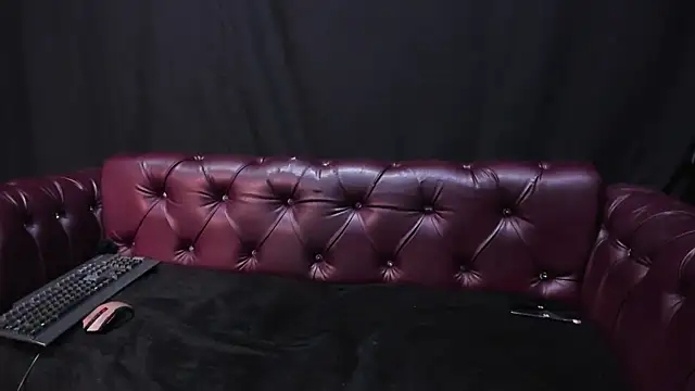 Snapshot of Scarlett_14_ chatting on 09/21/25, 03:08 Scarlett 14  online show from 09/21/25, 03:08