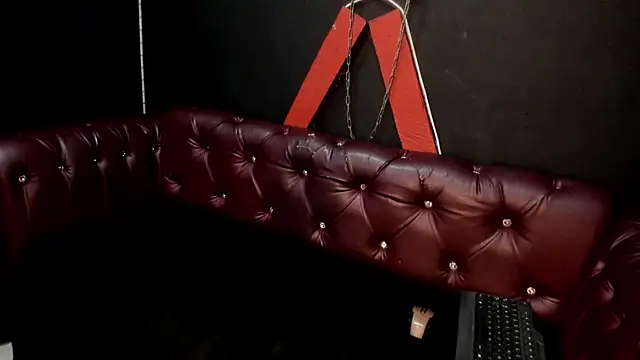 Scarlett 14  online show from 11/27/25, 02:57