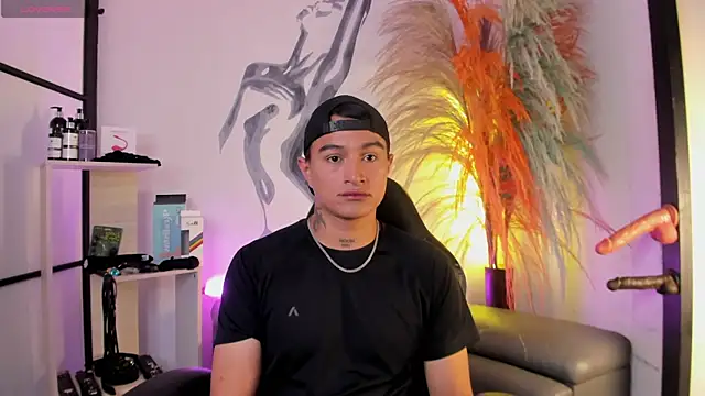 Snapshot of LiamDeep chatting on 11/01/25, 08:22 LiamDeep online show from 11/01/25, 08:22