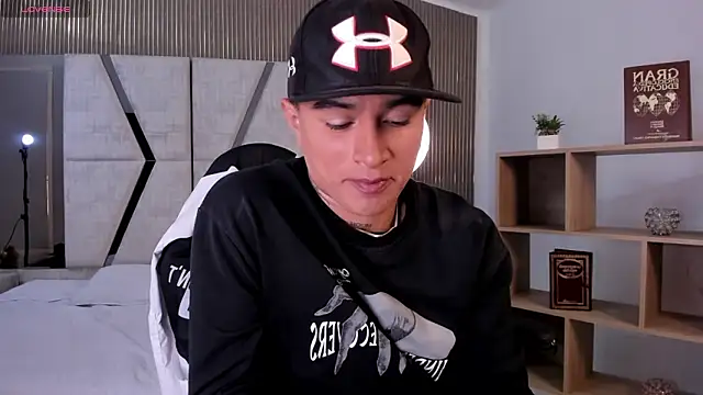 LiamDeep online show from 01/15/26, 08:34