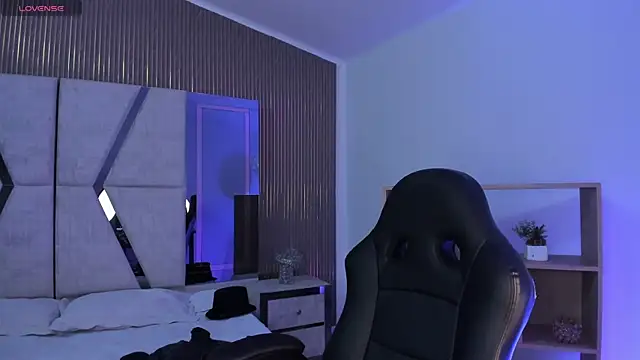 LiamDeep online show from 02/25/26, 08:18