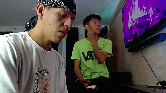 Snapshot of Marcus_and_Tony chatting on 09/14/25, 03:38 Marcus and Tony online show from 09/14/25, 03:38