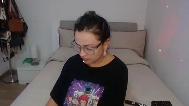 sophie lopez1 online show from 06/21/26, 02:36