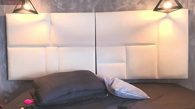 Snapshot of SunshineLizzy chatting on 10/16/25, 01:01 SunshineLizzy online show from 10/16/25, 01:01