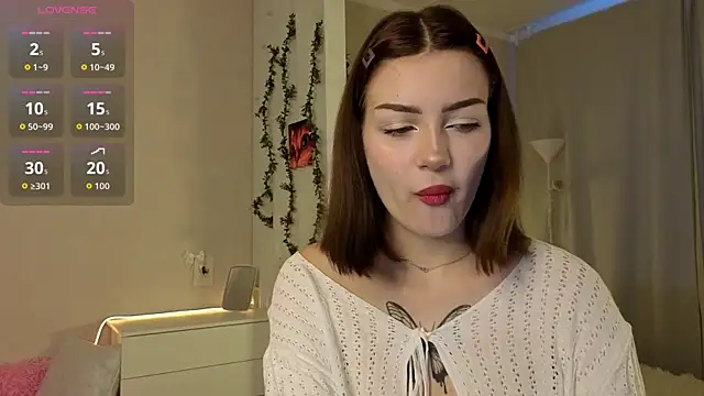 Snapshot of PurrrBerry chatting on 10/11/25, 05:39 PurrrBerry online show from 10/11/25, 05:39