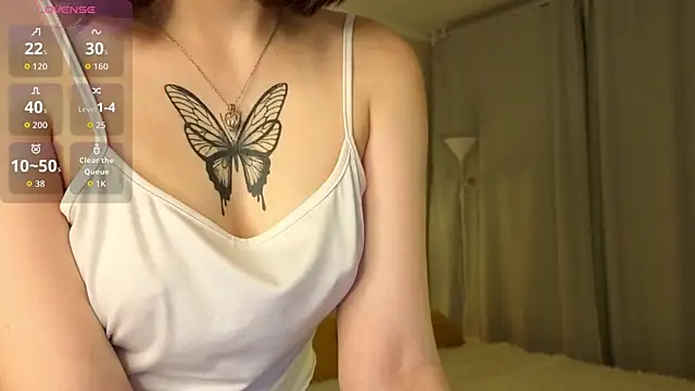 Snapshot of PurrrBerry chatting on 10/26/25, 03:45 PurrrBerry online show from 10/26/25, 03:45