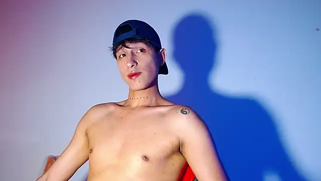 rowanbigboy23 online show from 12/19/25, 07:54