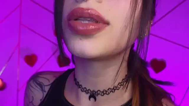 Snapshot of Hollyxx_ chatting on 03/10/26, 02:16 Hollyxx online show from 03/10/26, 02:16