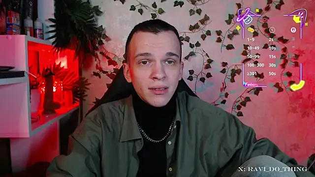 Snapshot of frozen_boy chatting on 09/22/25, 04:09 frozen boy online show from 09/22/25, 04:09