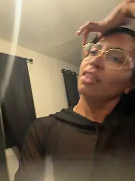 bobbiebbb online show from 05/06/26, 07:24