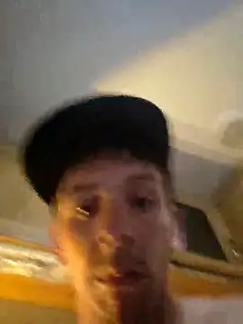 Snapshot of cuteqaldo chatting on 06/26/26, 03:05 cuteqaldo online show from 06/26/26, 03:05
